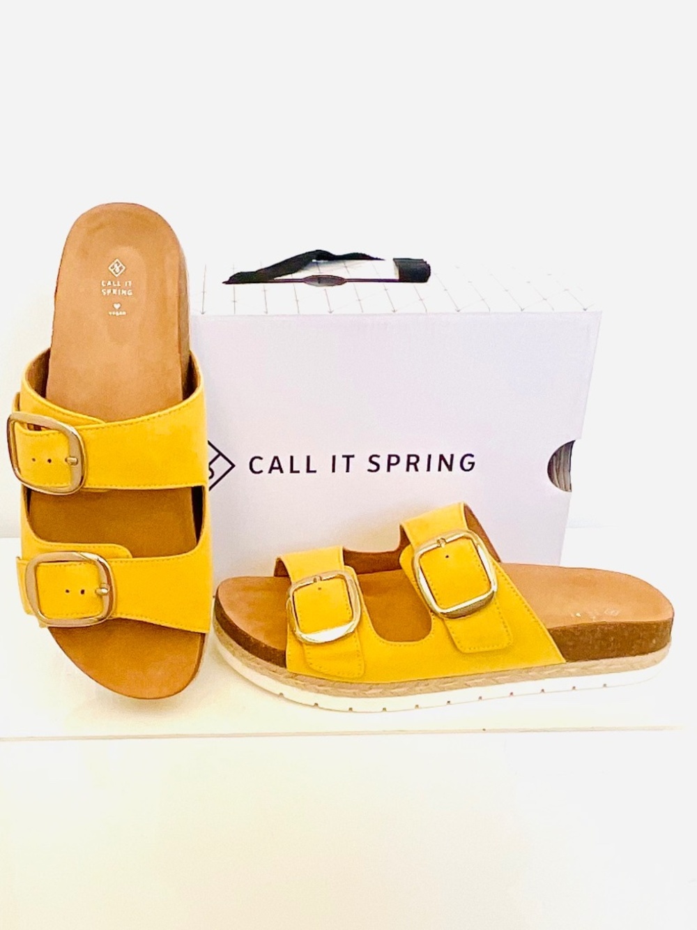 Call It Spring UNITII  Bright Yellow Slide Sandal  Size 9   NWT